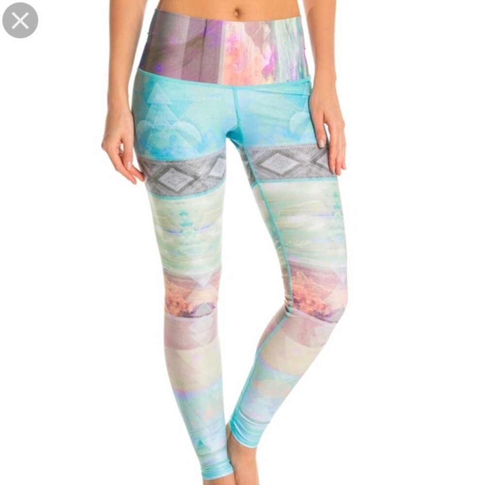 Teeki yoga pants